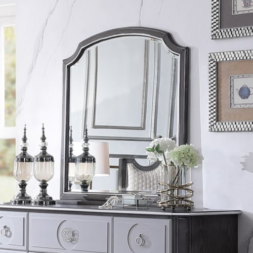 House Beatrice Mirror