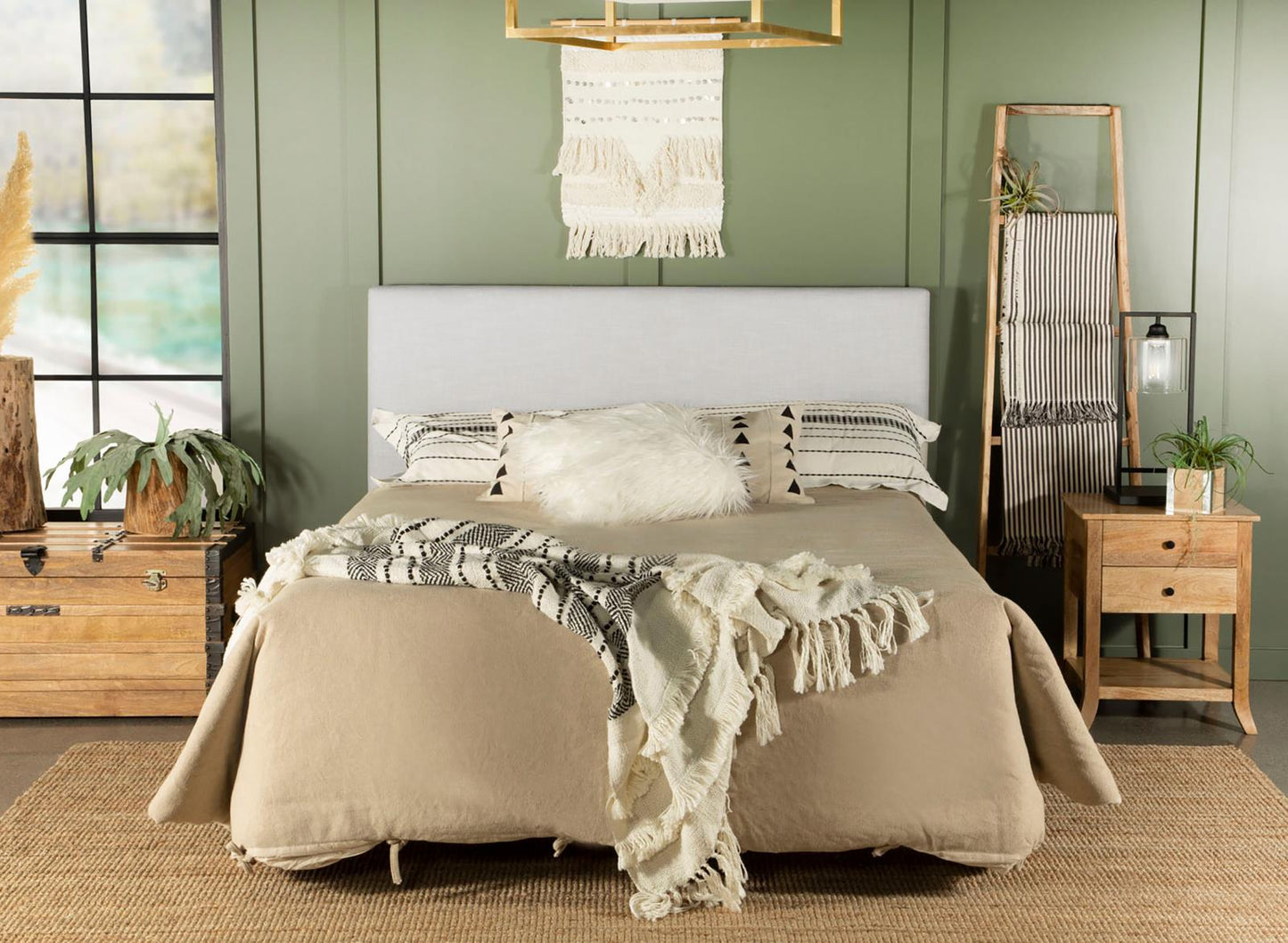 IZZY E KING/C KING HEADBOARD 315980K