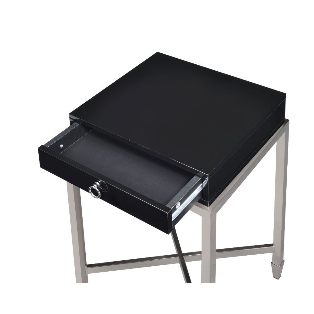 Belinut End Table