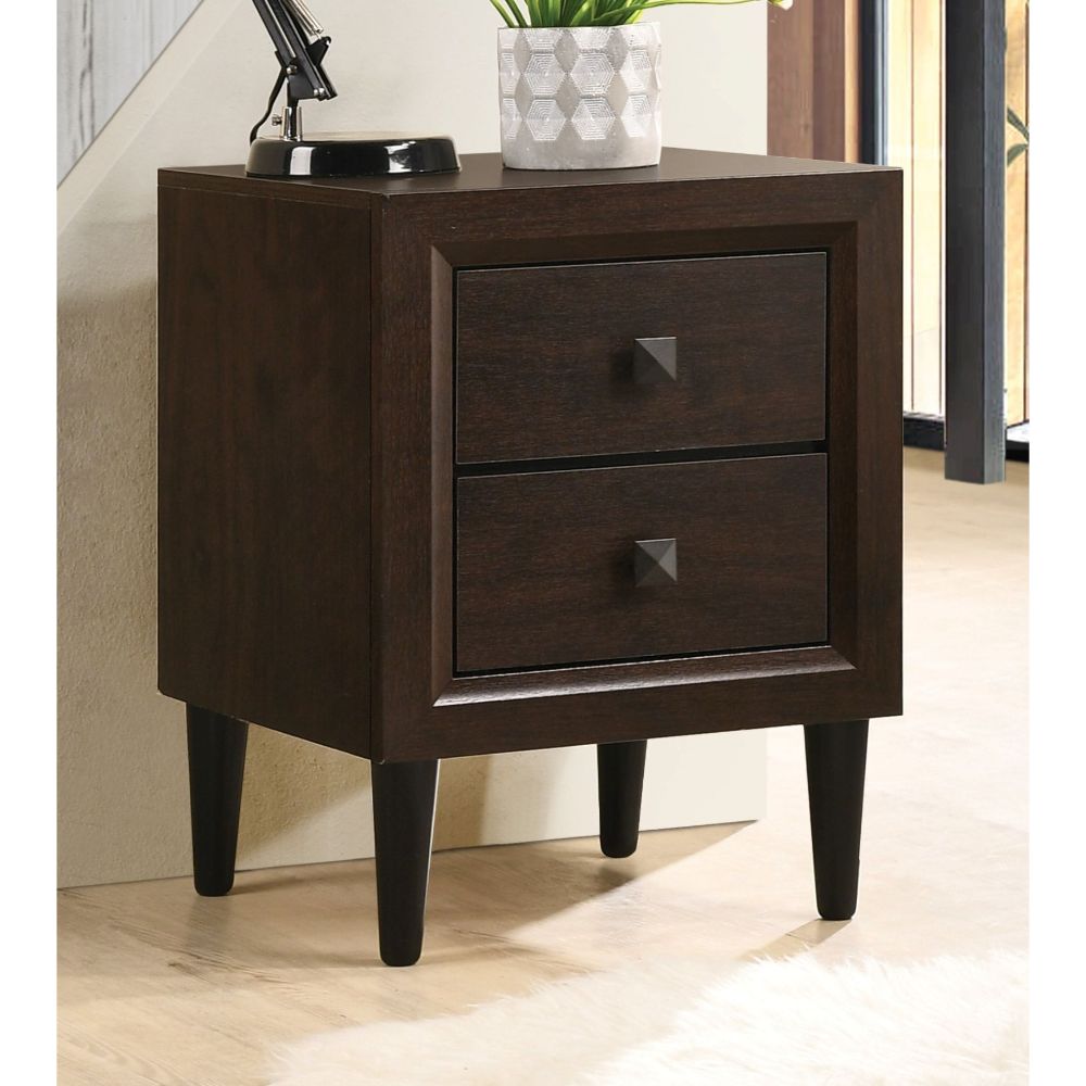 Oaklee Accent Table