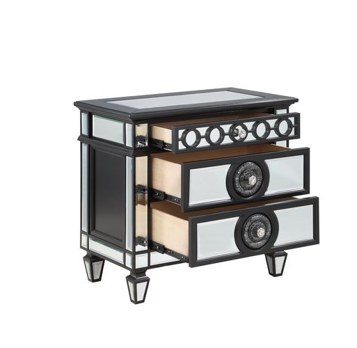 Varian II Nightstand