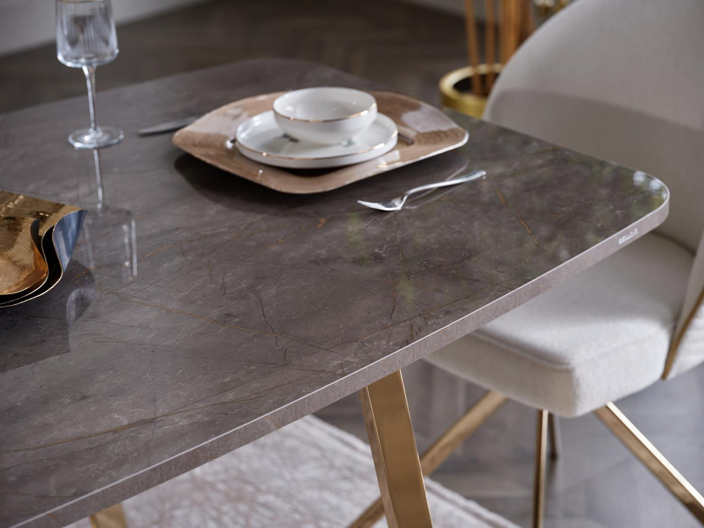VERONICA I DINING 7PCS