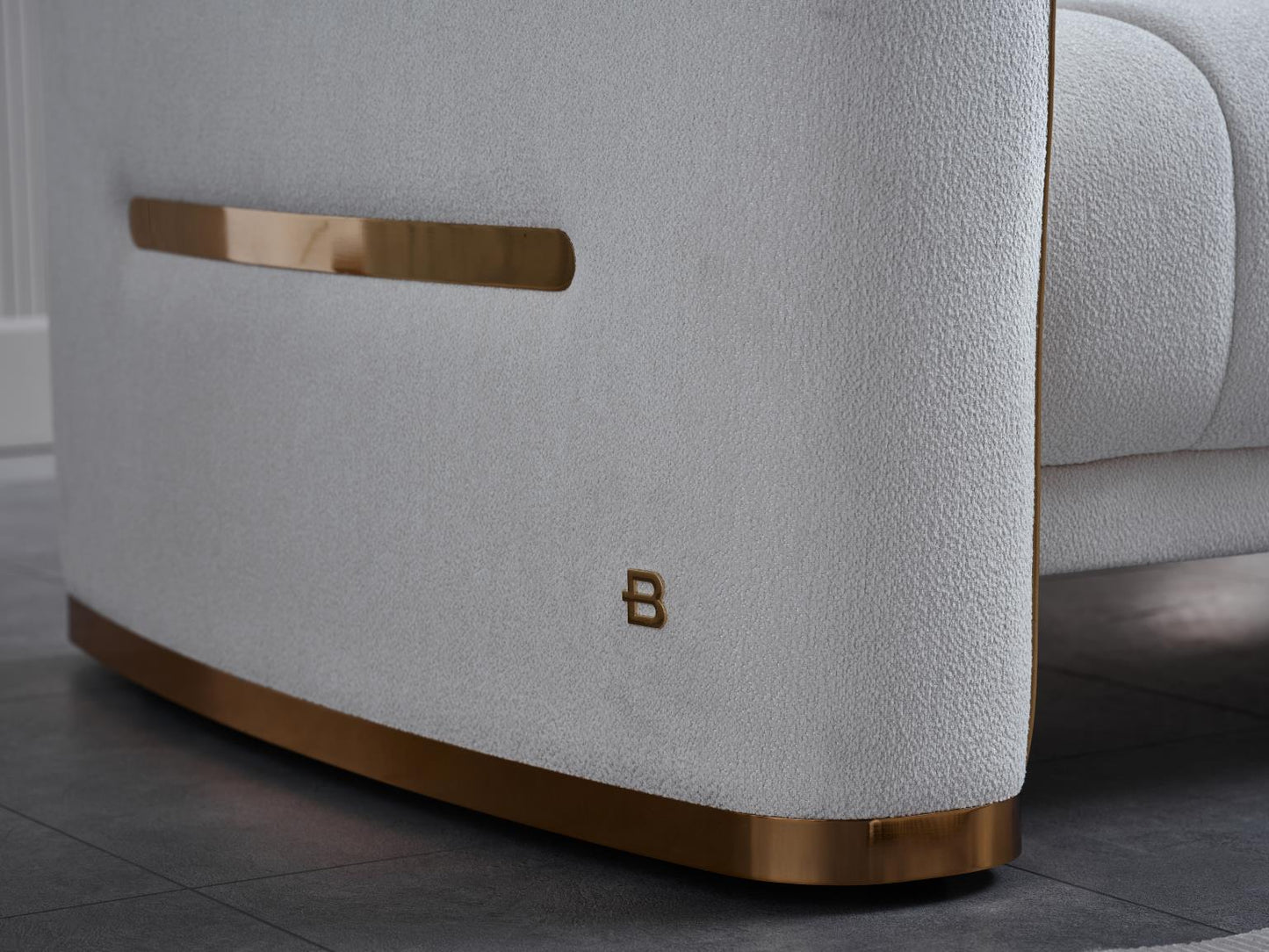 VERONICA I 3 SEAT SLEEPER (MERIT CREAM PLAIN)