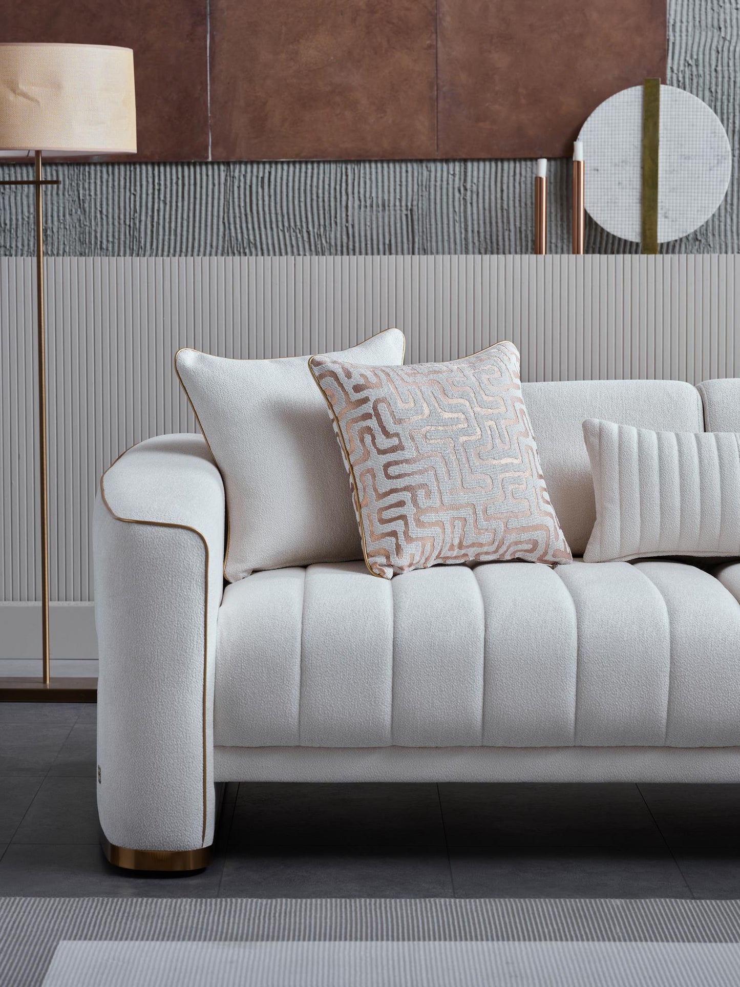 VERONICA I 3 SEAT SLEEPER (MERIT CREAM PLAIN)