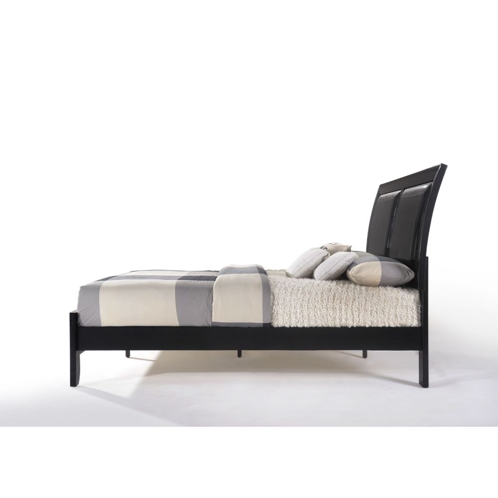 Ireland I Queen Bed