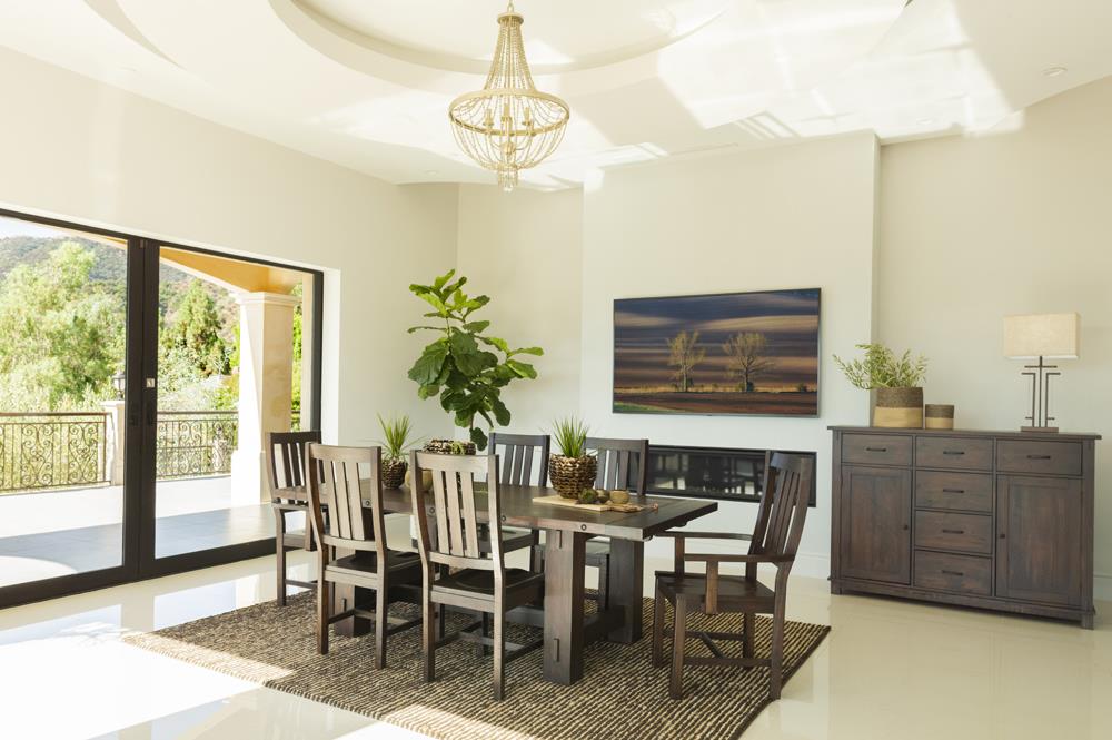 CALANDRA DINING TABLE 192951