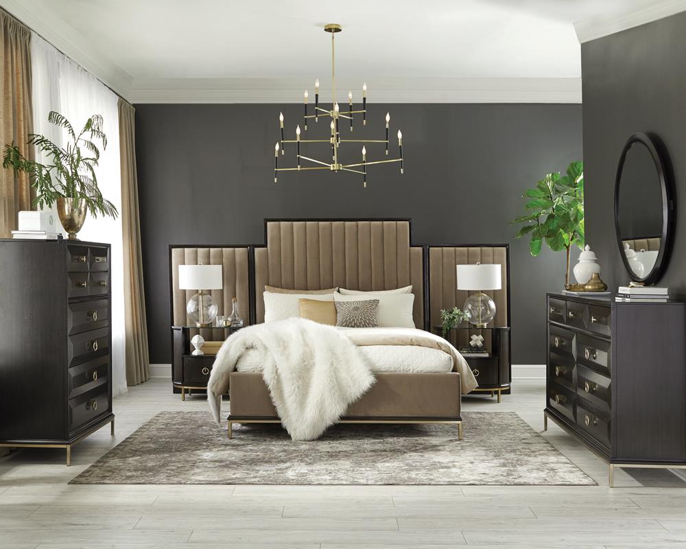 FORMOSA BEDROOM SETS 222820Q-S4