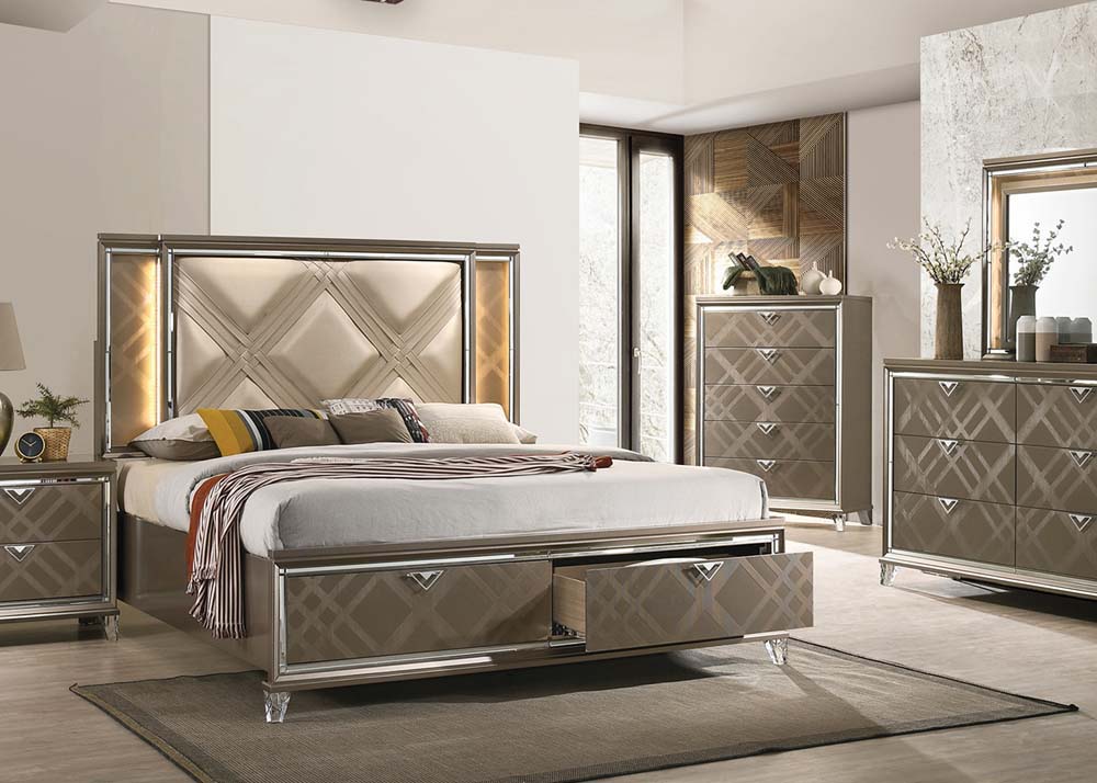 Skylar Eastern King Bed