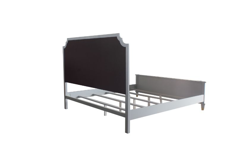 House Marchese Queen Bed