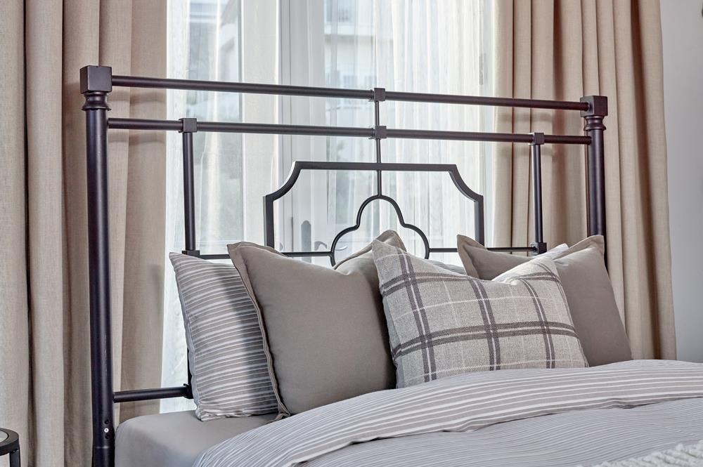 QUEEN BED 305766Q