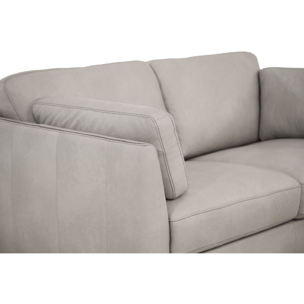 Matias Loveseat