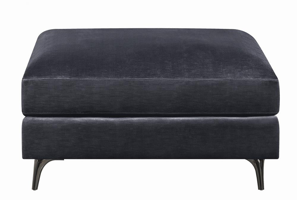 OTTOMAN 551393