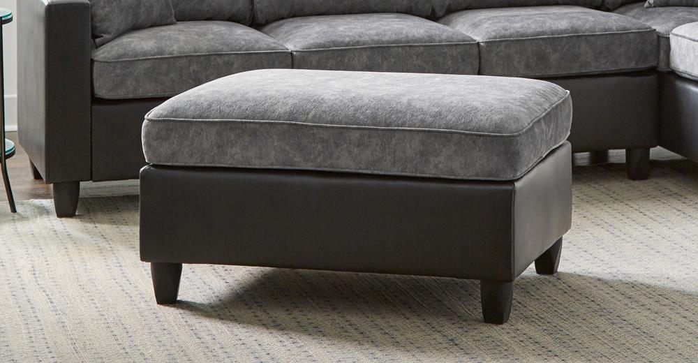 VINNY OTTOMAN 552044