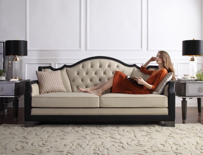 House Beatrice Sofa