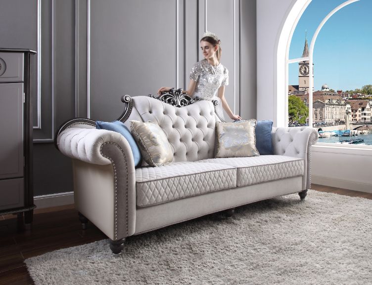 House Delphine Sofa