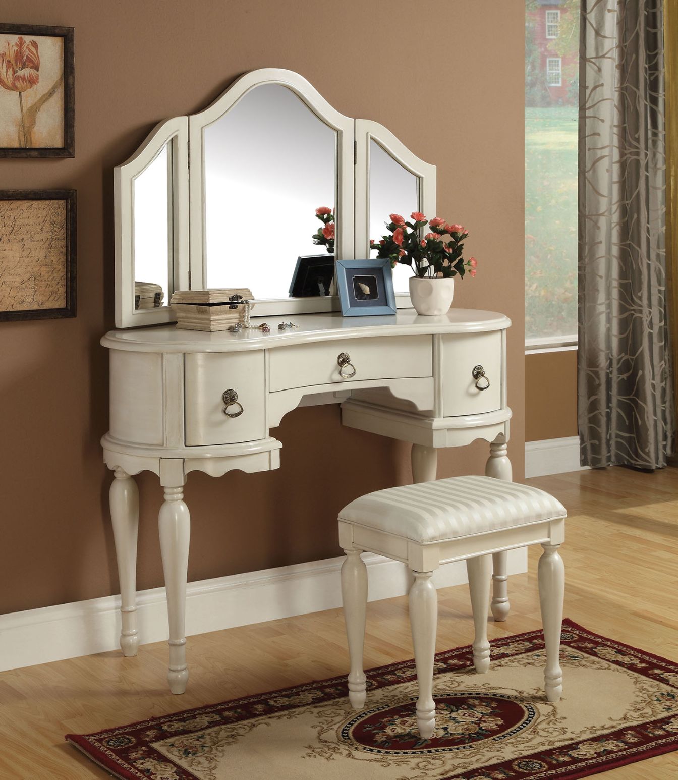 Trini Vanity Desk