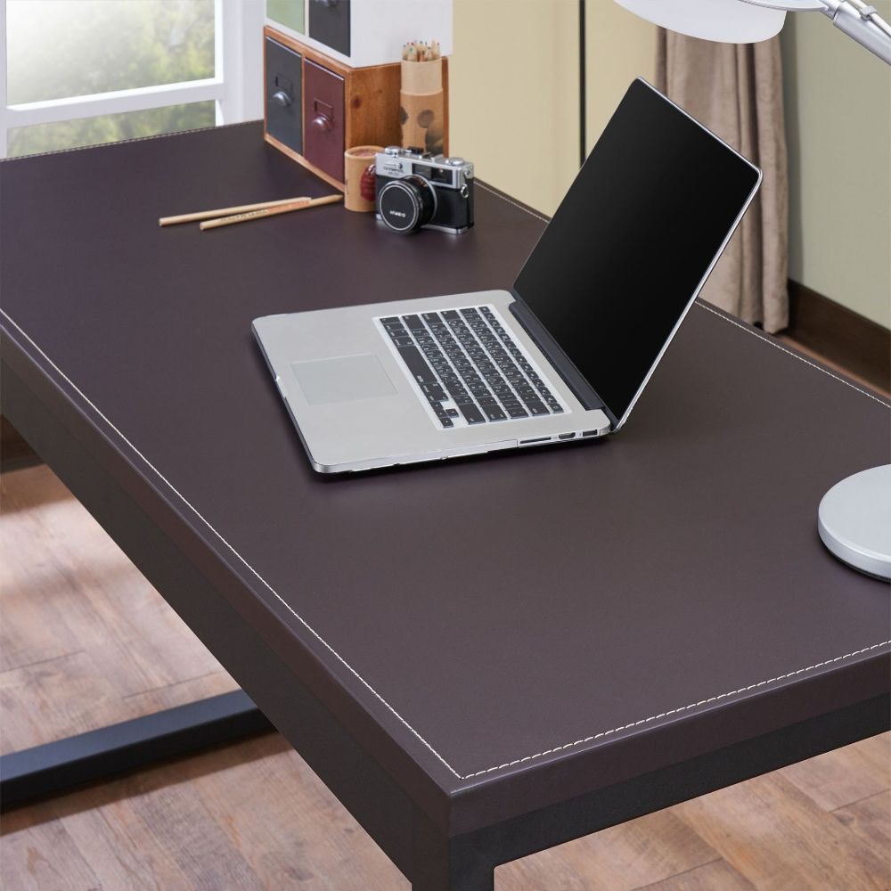 Sara Desk