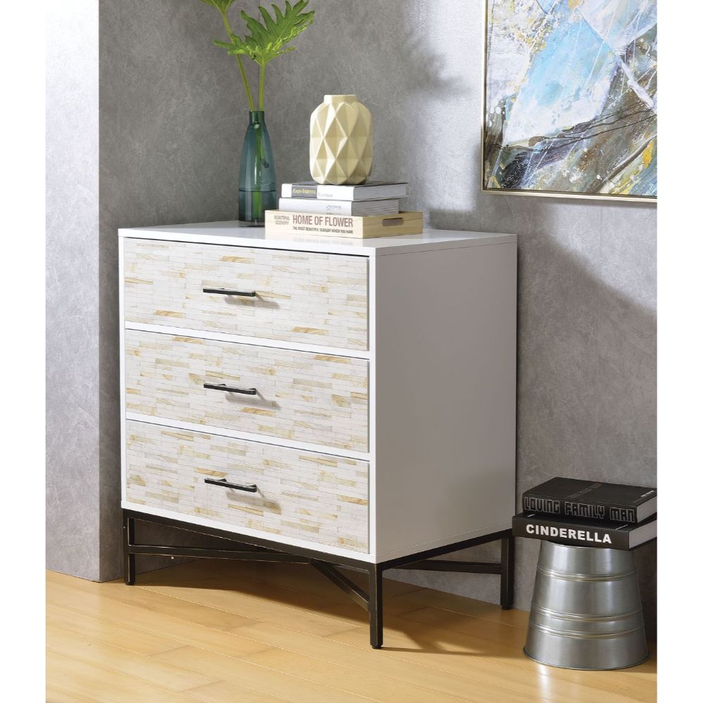 Uma Accent Table