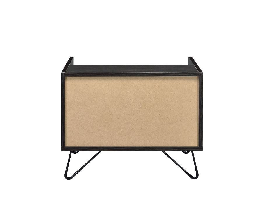 Melkree Accent Table