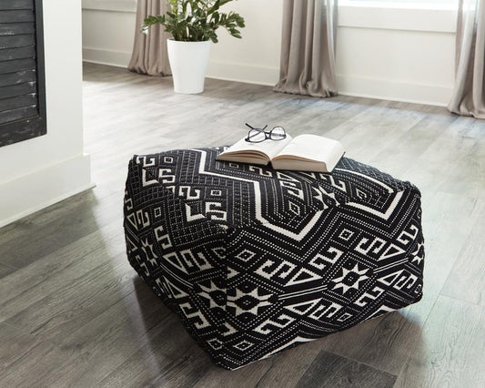 ACCENTS FLOOR POUF 990995