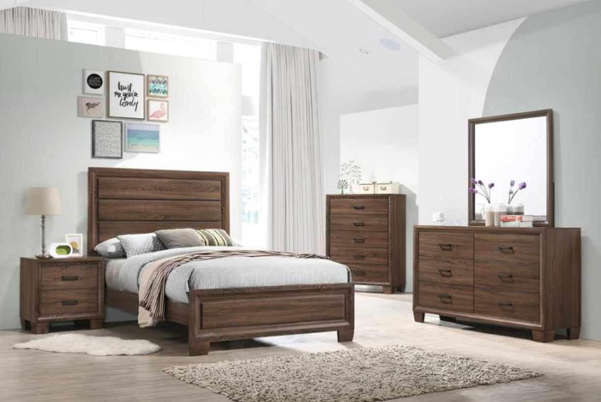 4 PCs Bedroom Set Medium Warm Brown Queen