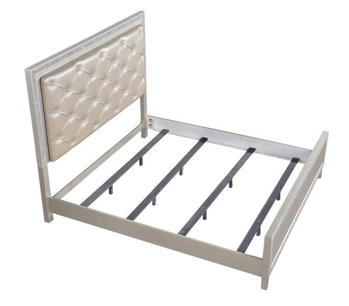 Sliverfluff Queen Bed